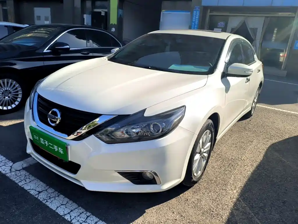 Nissan Teana — фото 2
