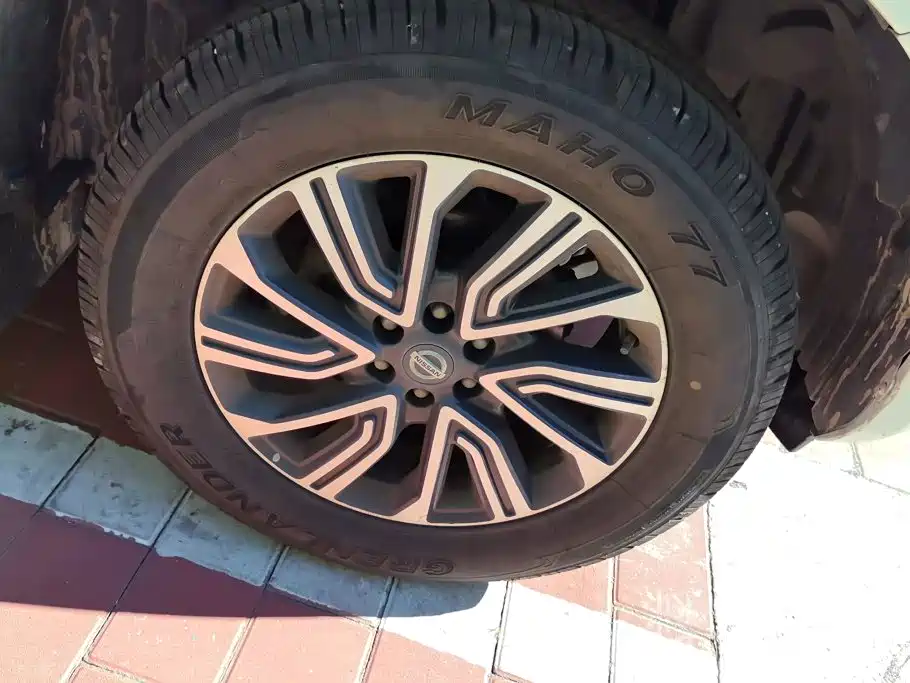 Nissan Terra — фото 6