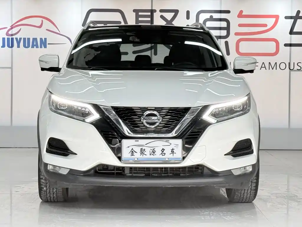 Nissan Qashqai — фото 2