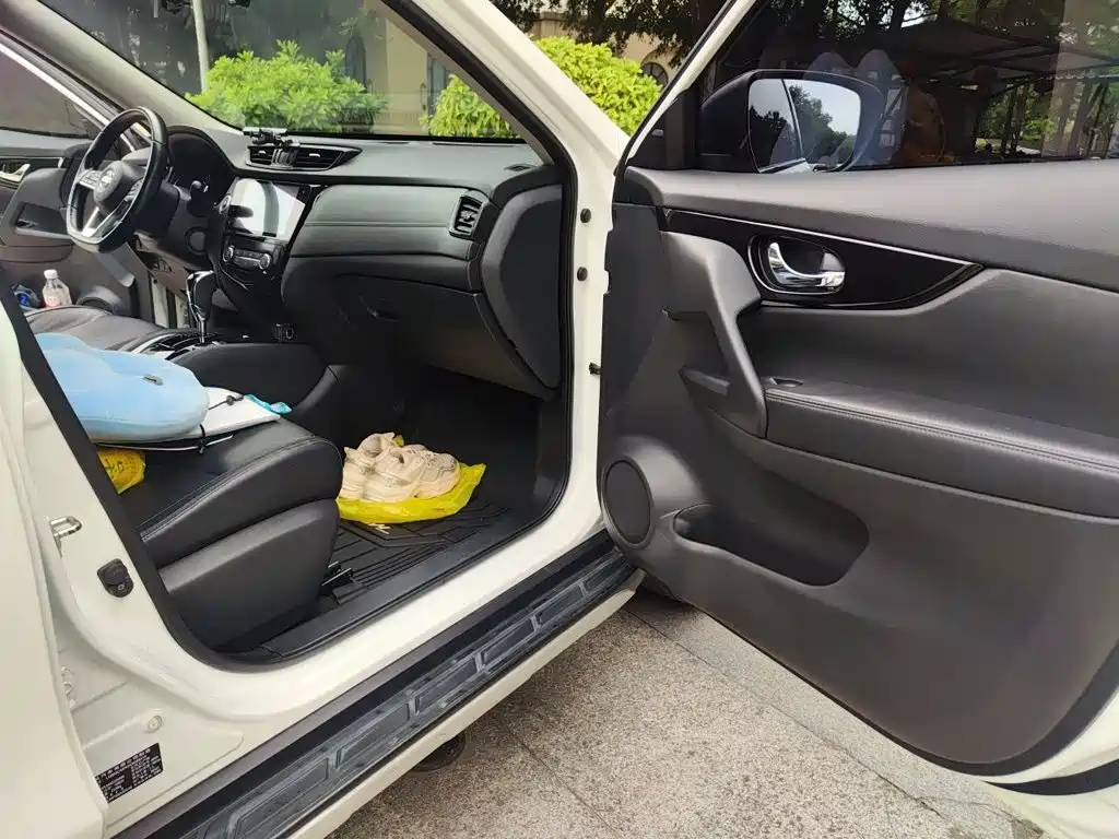 Nissan X-Trail — фото 19