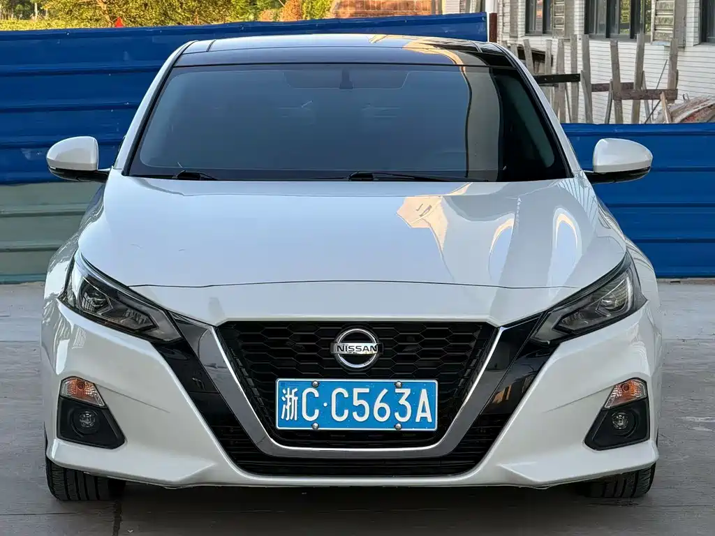 Nissan Teana — фото 2