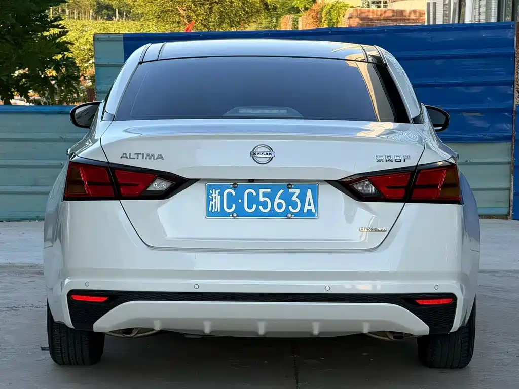 Nissan Teana — фото 3