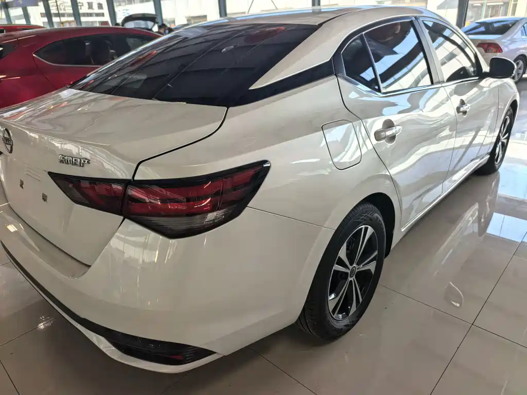 Nissan Sylphy — фото 4