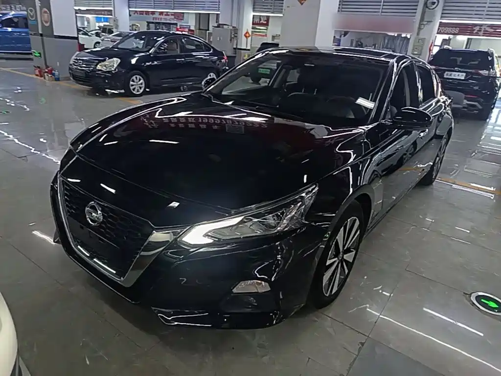 Nissan Teana — фото 2