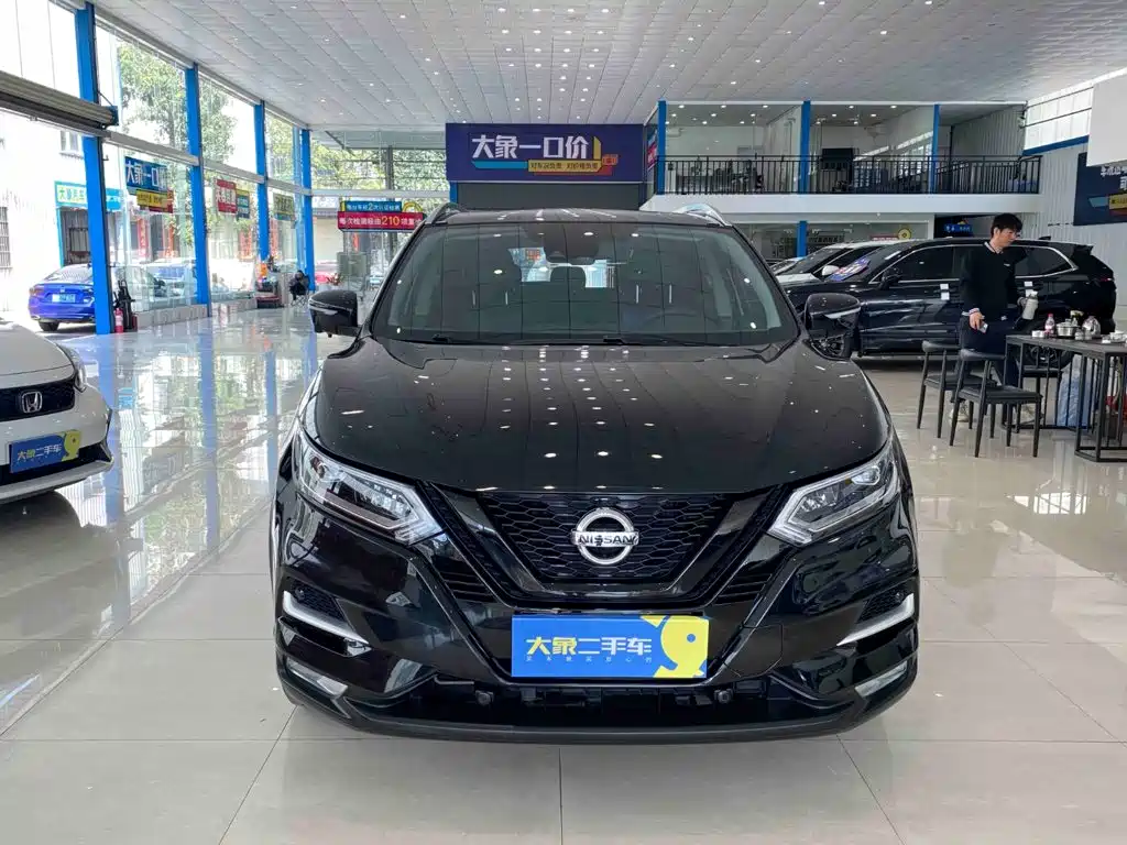 Nissan Qashqai — фото 2