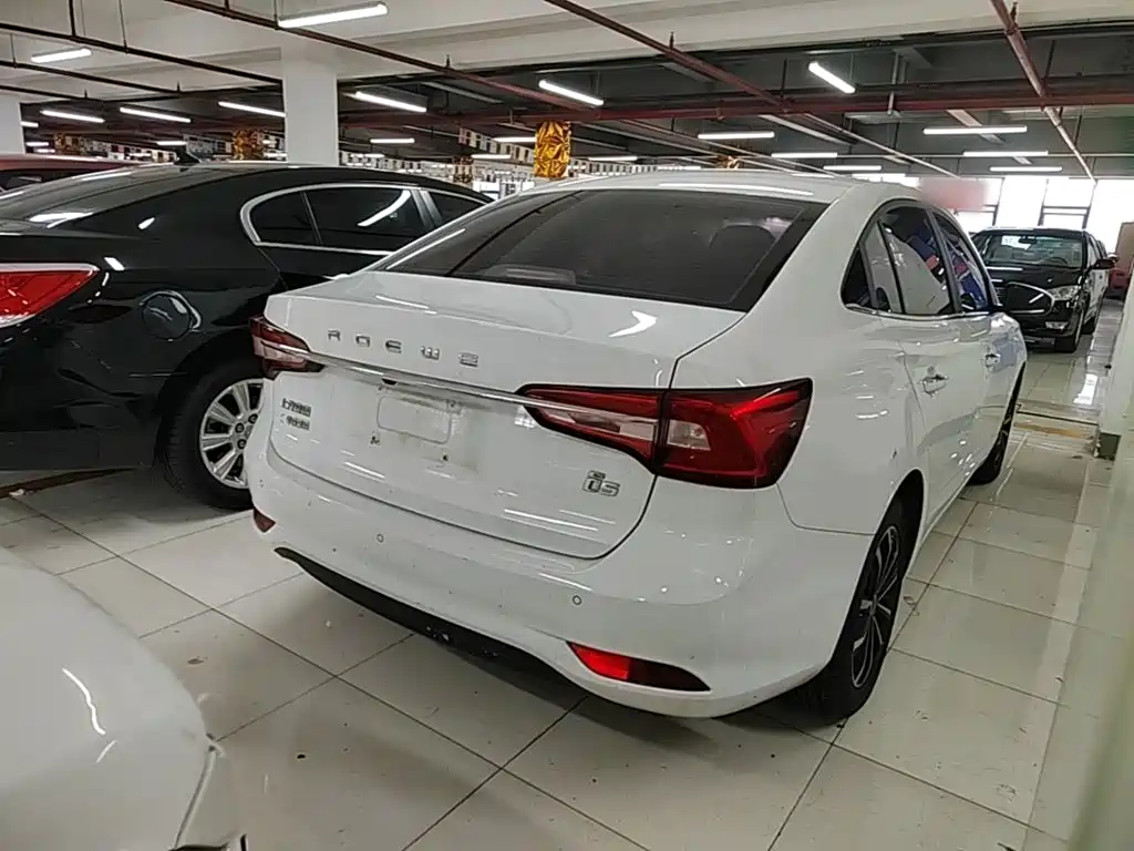 Roewe i5 — фото 7