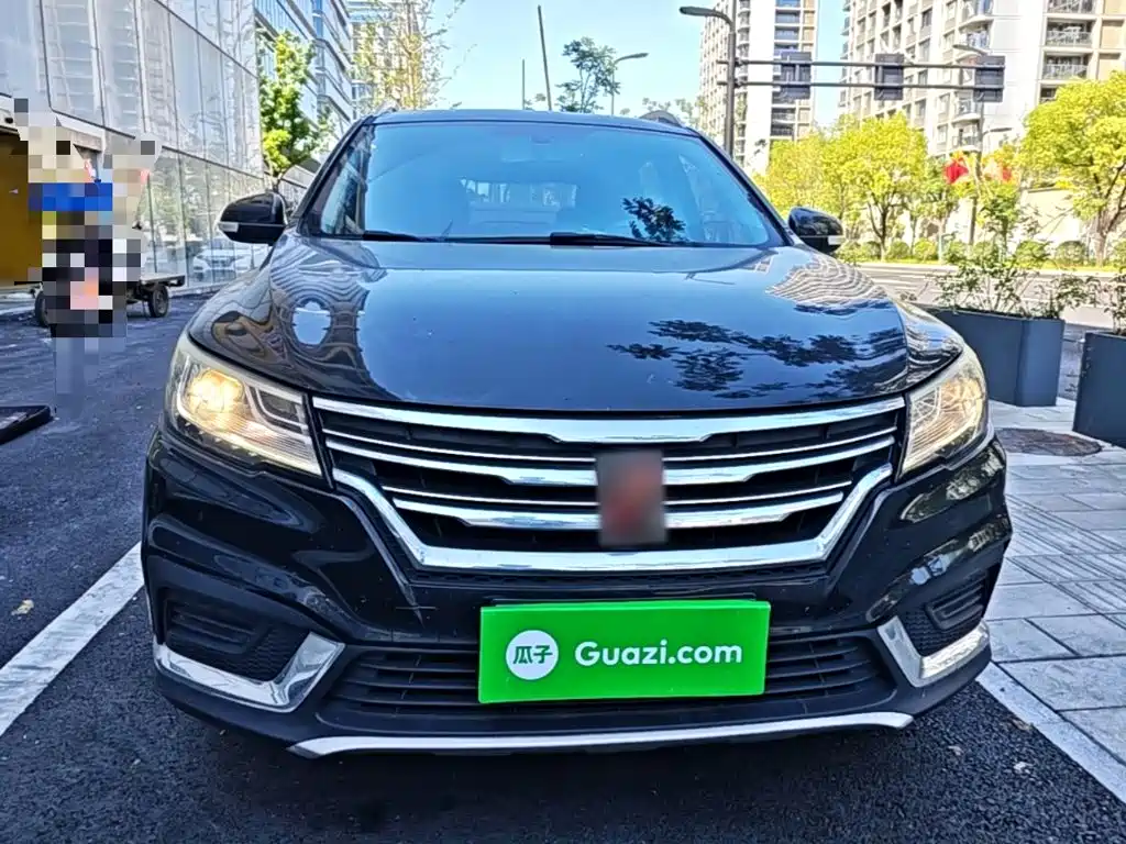 Roewe RX3 — фото 3