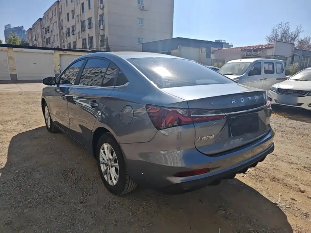 Roewe i5 — фото 5