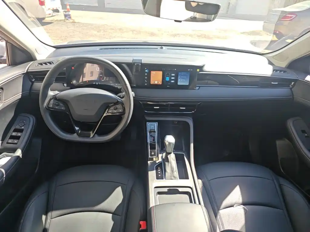 Roewe i5 — фото 10