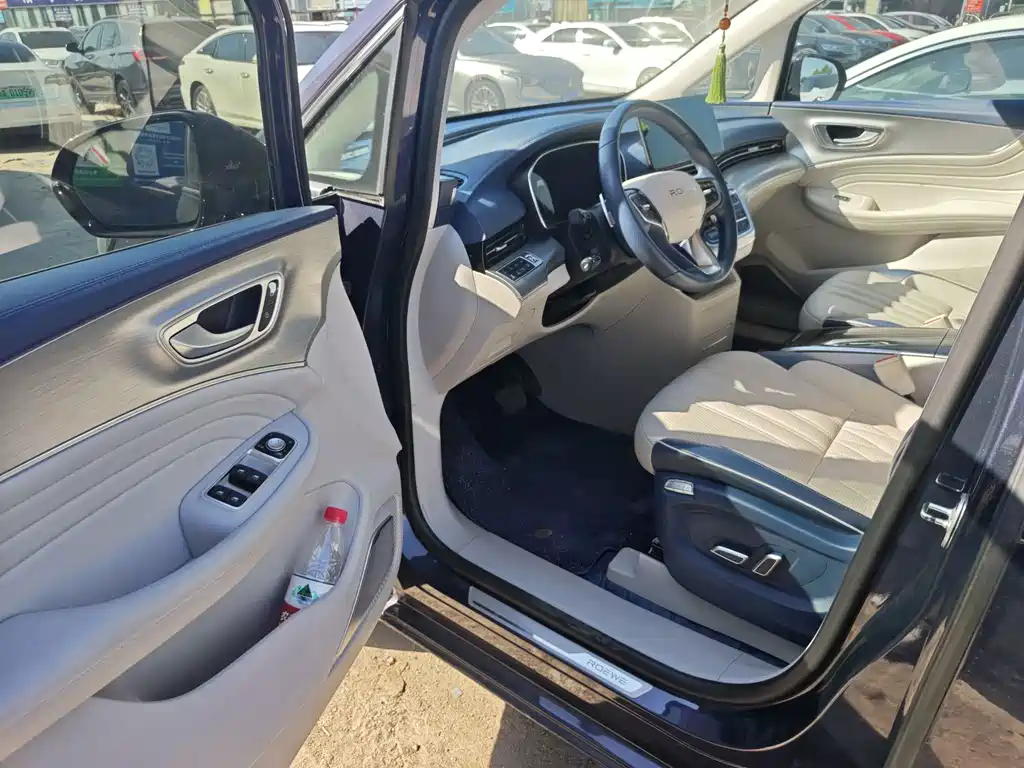Roewe iMAX8 — фото 6