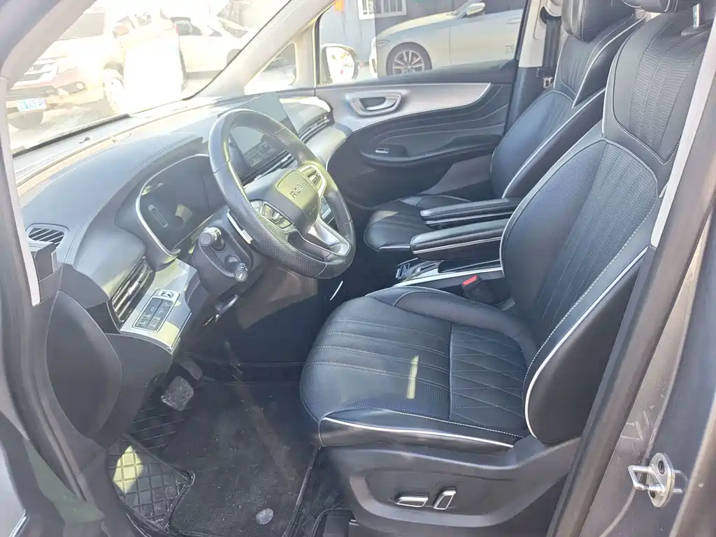 Roewe iMAX8 — фото 4