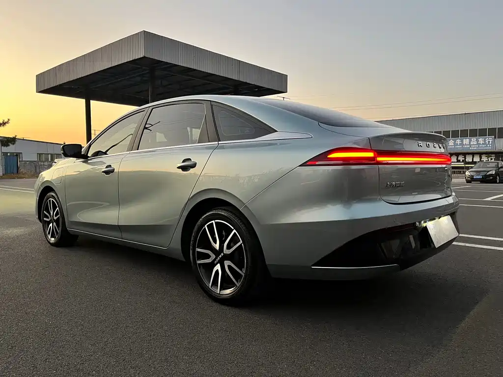 Roewe D6 — фото 19