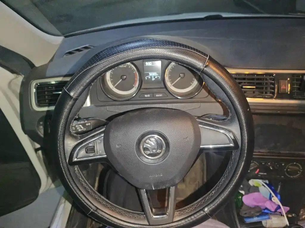 Skoda Rapid Spaceback — фото 6