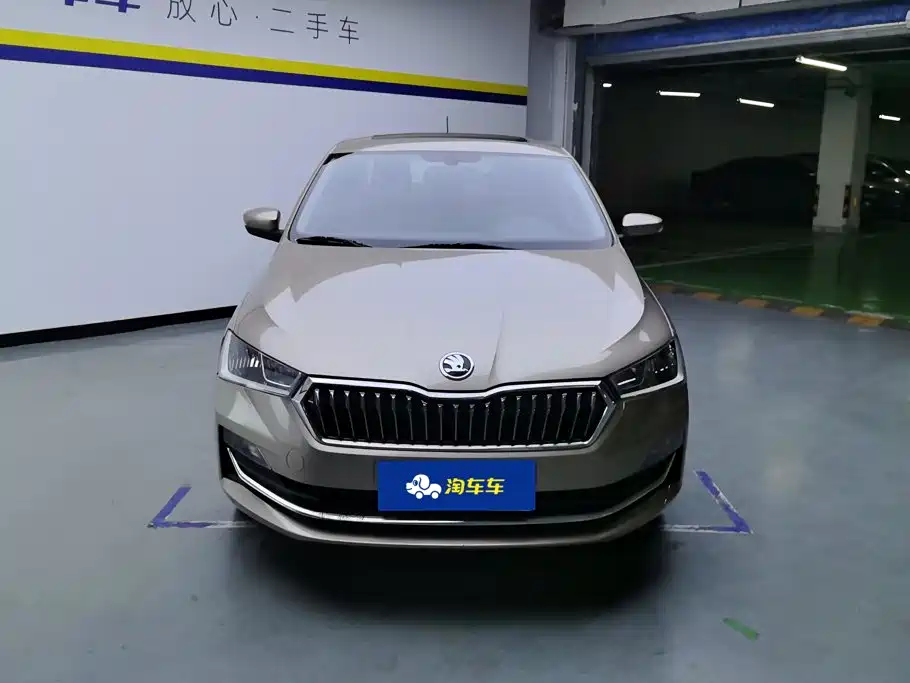 Skoda Rapid — фото 2