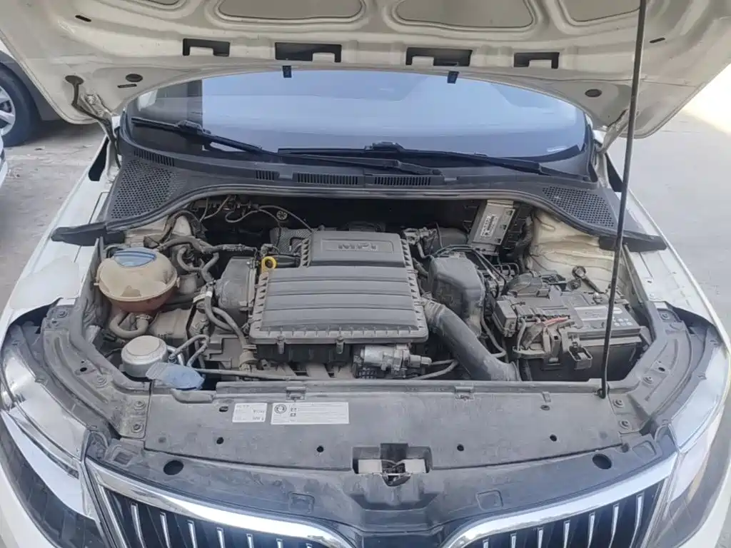Skoda Rapid — фото 20