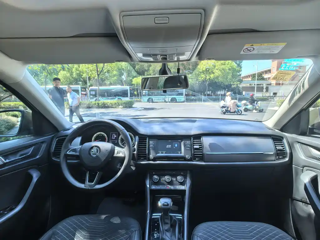 Skoda Kodiaq — фото 14