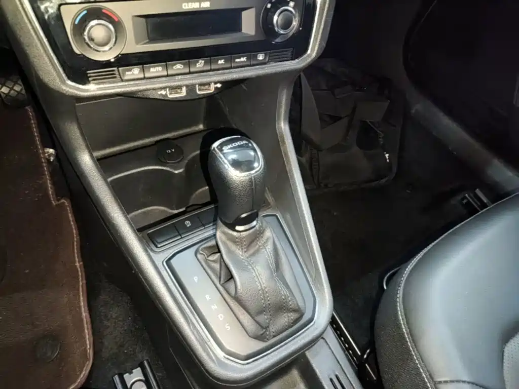 Skoda Rapid — фото 14