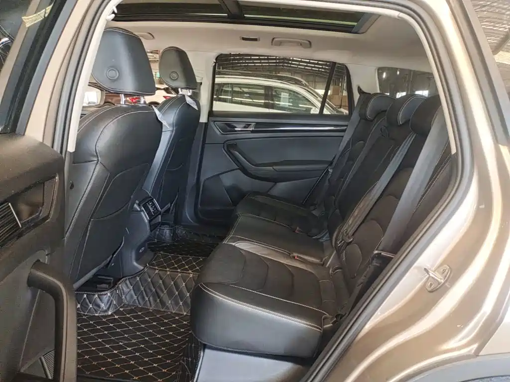 Skoda Kodiaq — фото 17