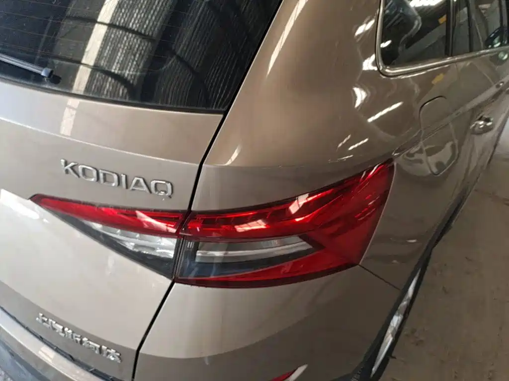 Skoda Kodiaq — фото 8