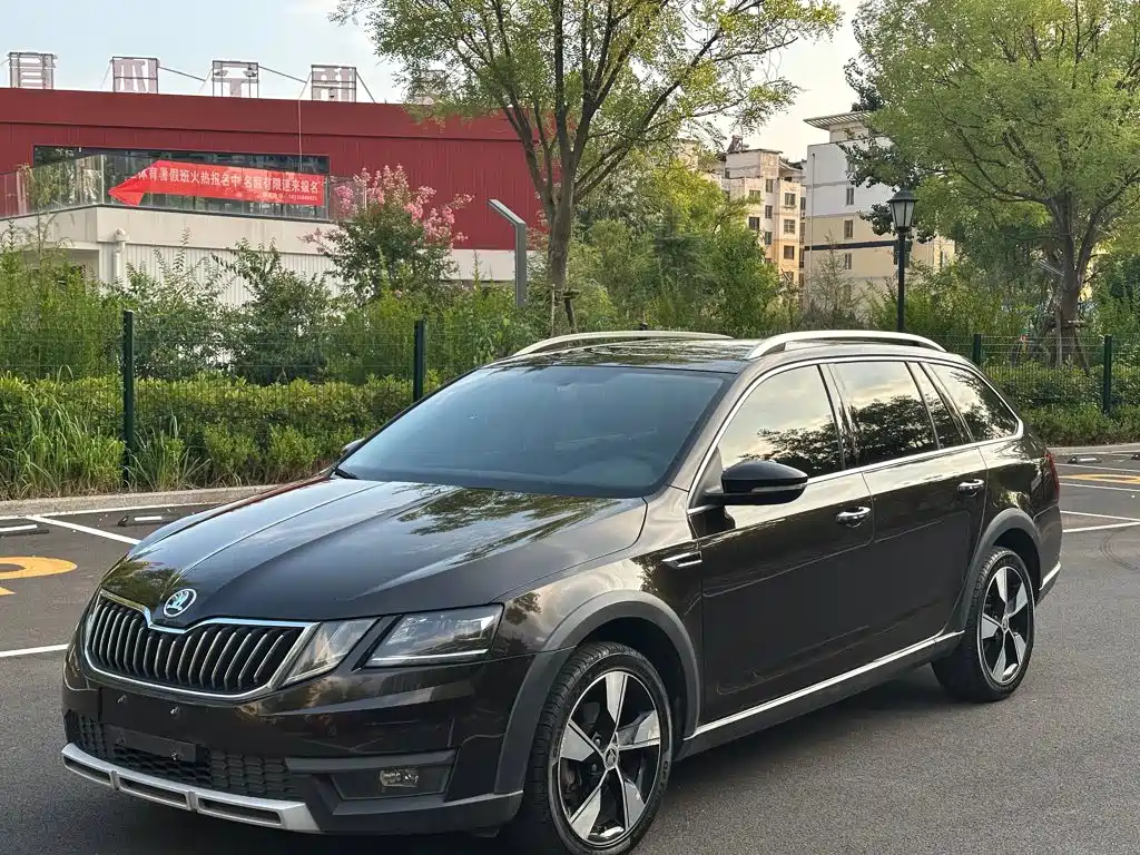 Skoda Octavia — фото 3
