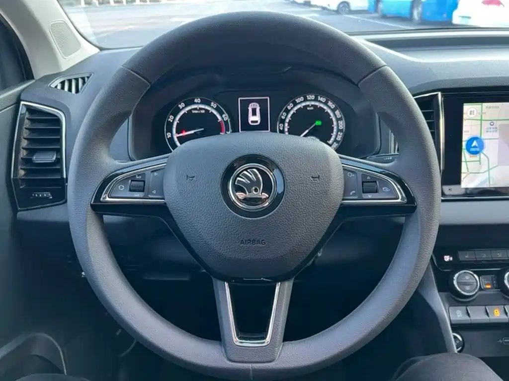 Skoda Karoq — фото 6