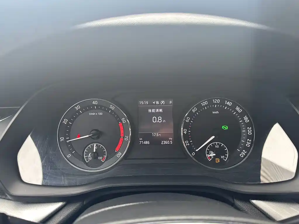Skoda Octavia — фото 20