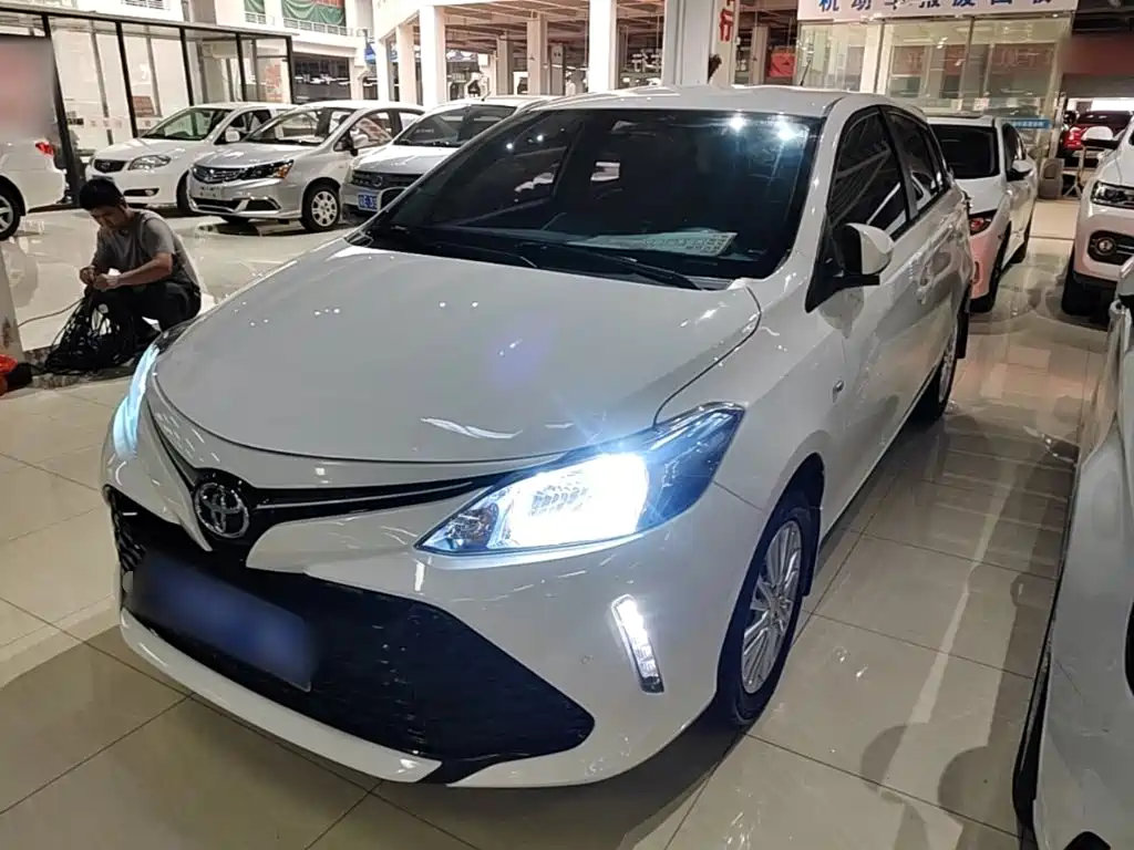 Toyota Vios FS — фото 2