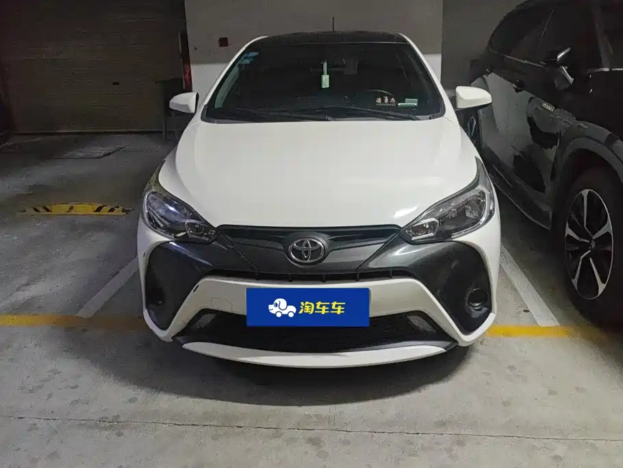 Toyota Yaris L — фото 2