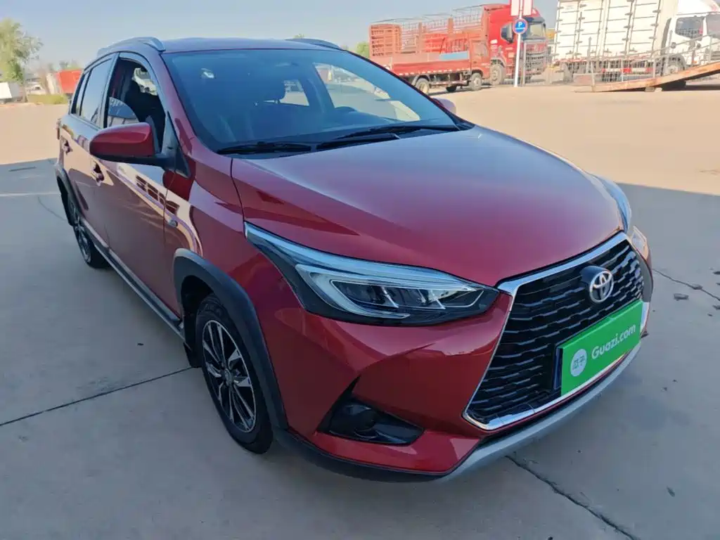 Toyota Yaris L — фото 4