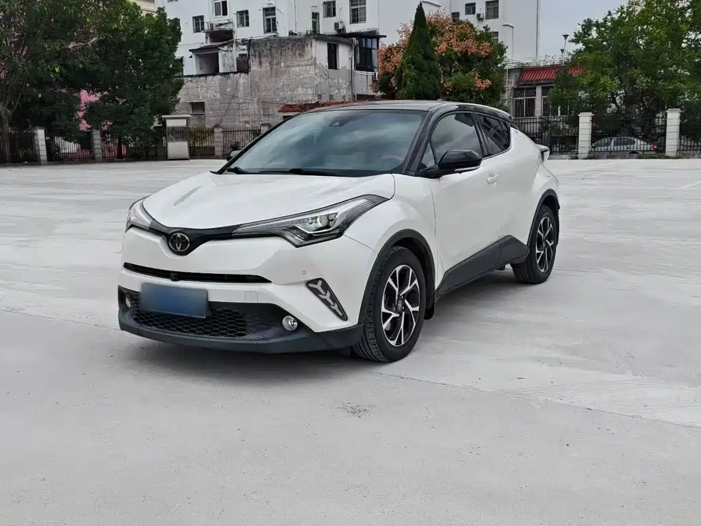 Toyota C-HR — фото 2