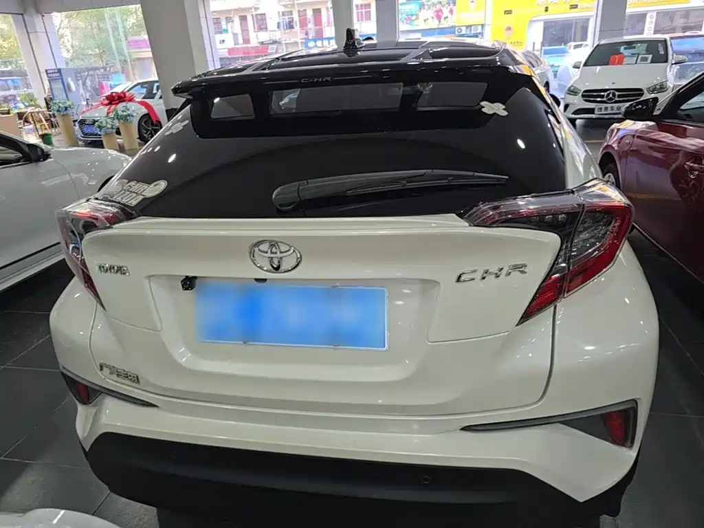Toyota C-HR — фото 6