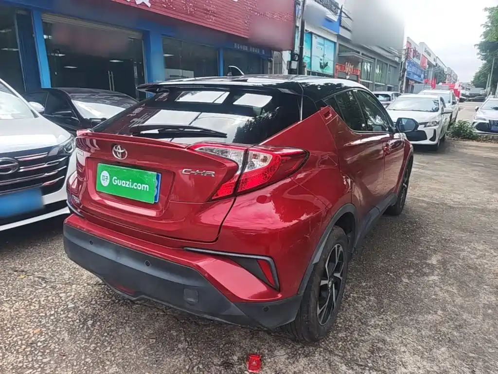 Toyota C-HR — фото 7