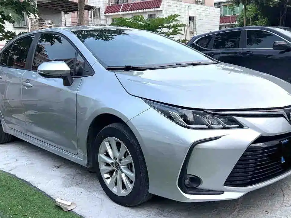 Toyota Corolla — фото 3