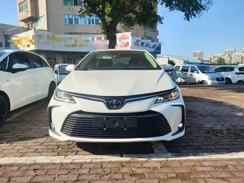 Toyota Corolla — фото 3