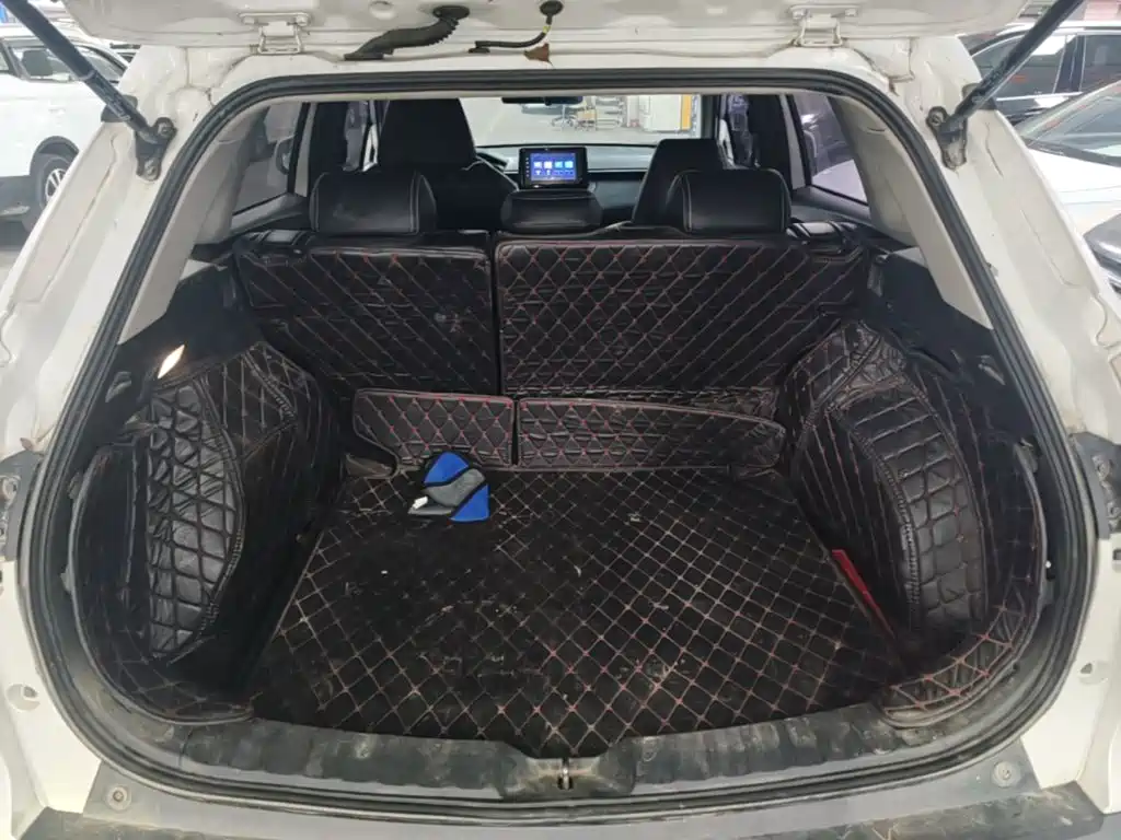 Toyota Corolla Cross — фото 19