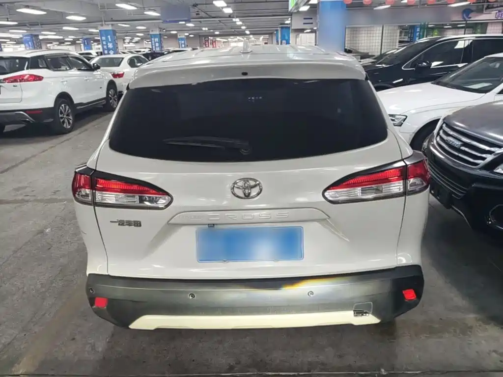 Toyota Corolla Cross — фото 6