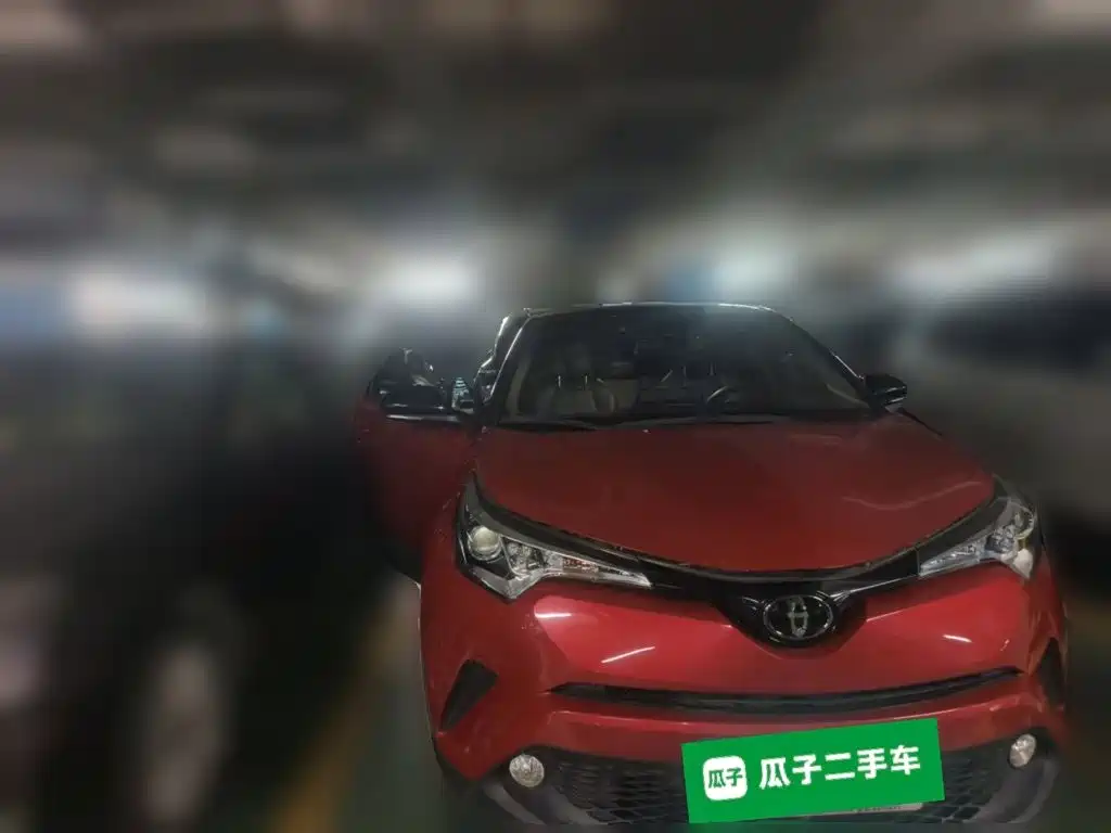 Toyota C-HR — фото 2