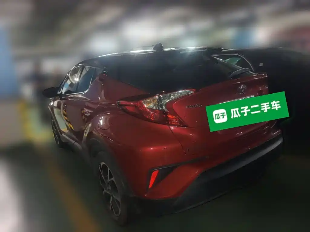 Toyota C-HR — фото 4