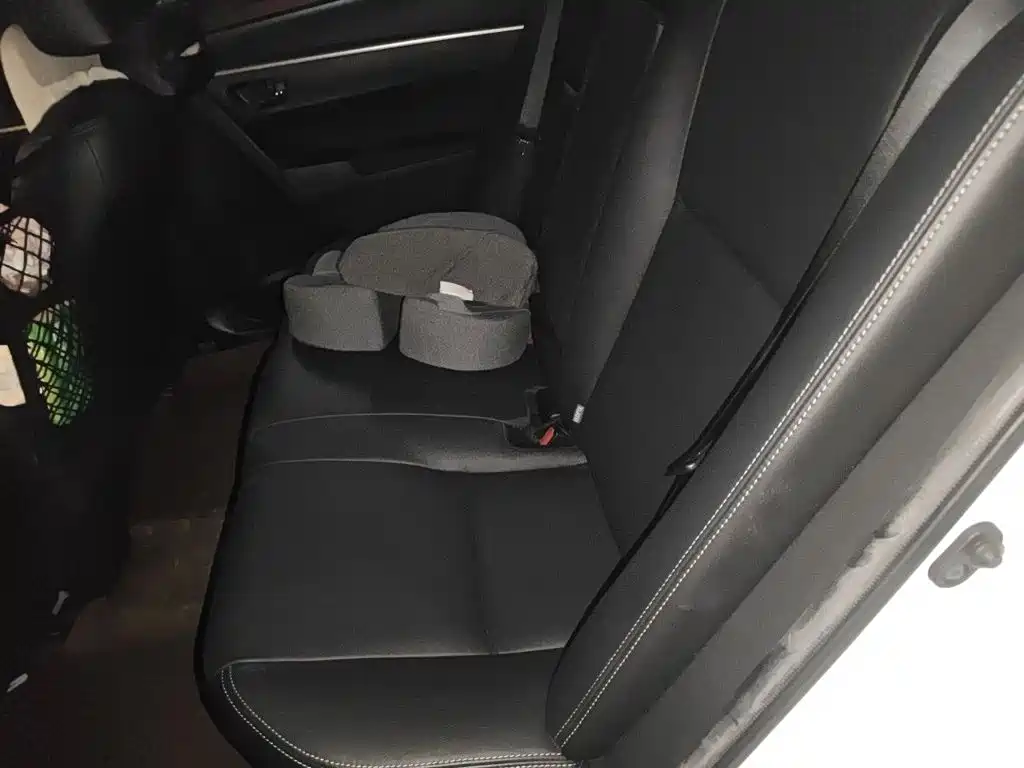 Toyota Corolla Hybrid — фото 18