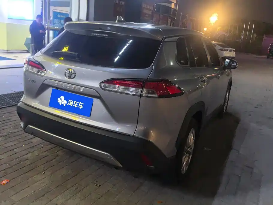 Toyota Corolla Cross — фото 3