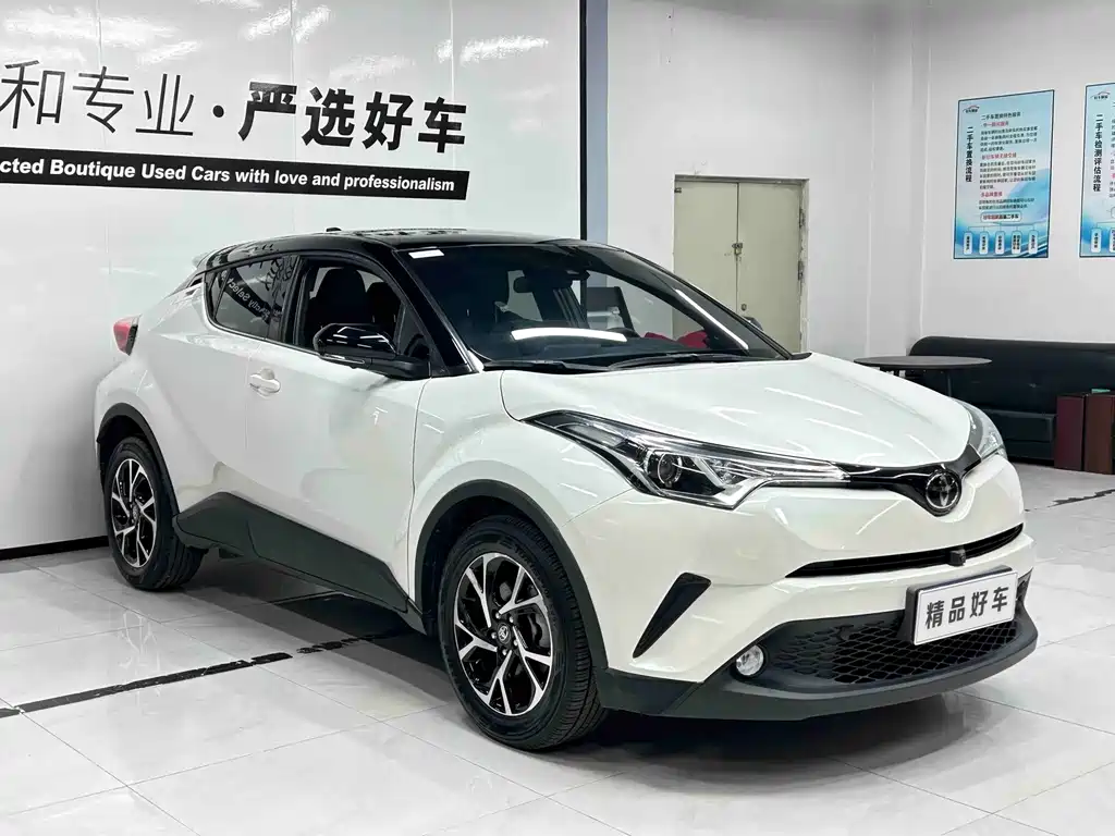 Toyota C-HR — фото 3