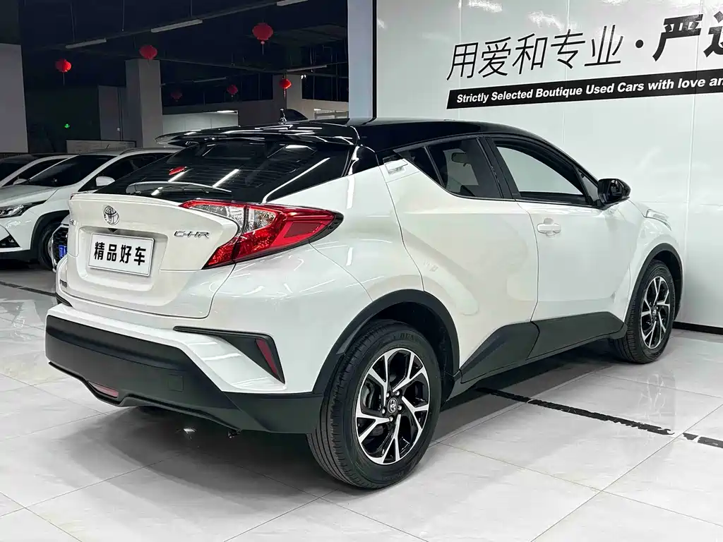 Toyota C-HR — фото 5