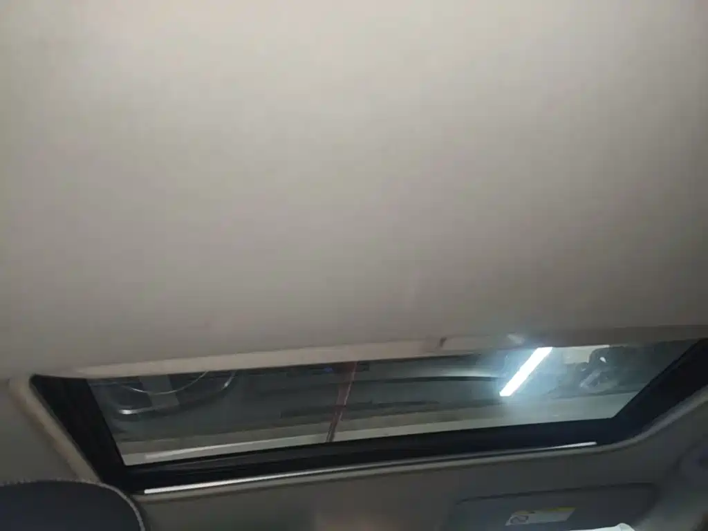 Toyota RAV4 — фото 18
