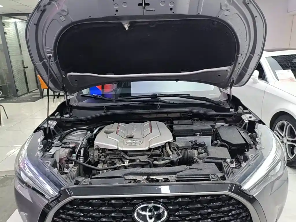 Toyota Corolla Cross — фото 20