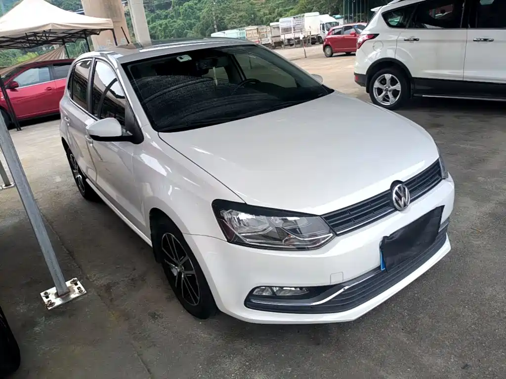 Volkswagen Polo — фото 4