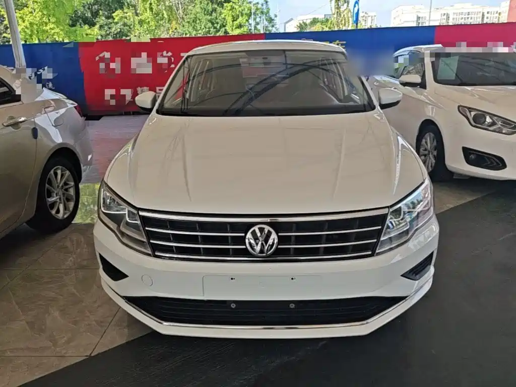 Volkswagen Jetta — фото 3