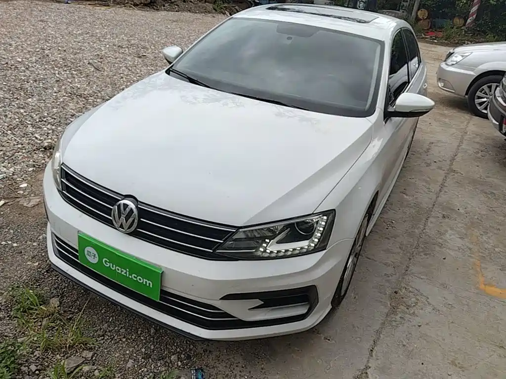 Volkswagen Sagitar