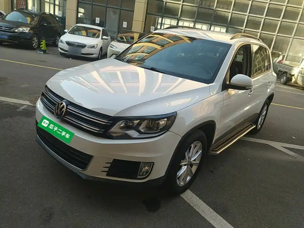 Volkswagen Tiguan — фото 2