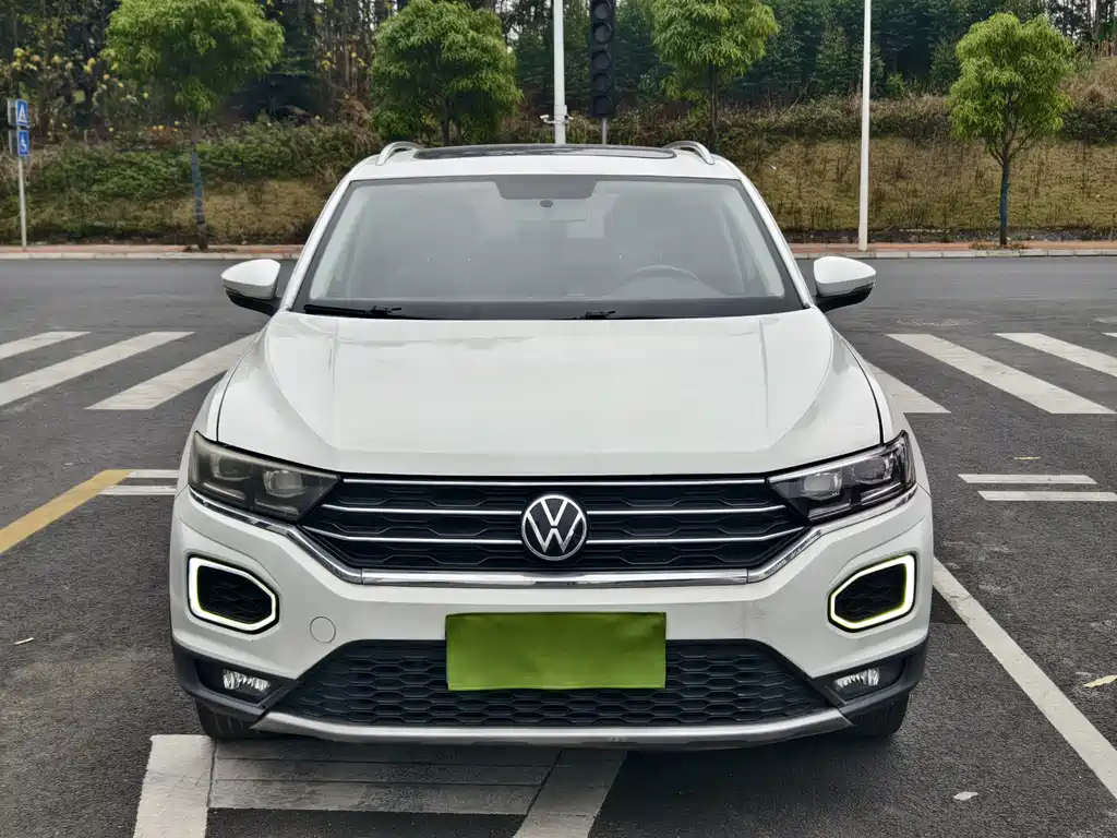 Volkswagen T-Roc — фото 2