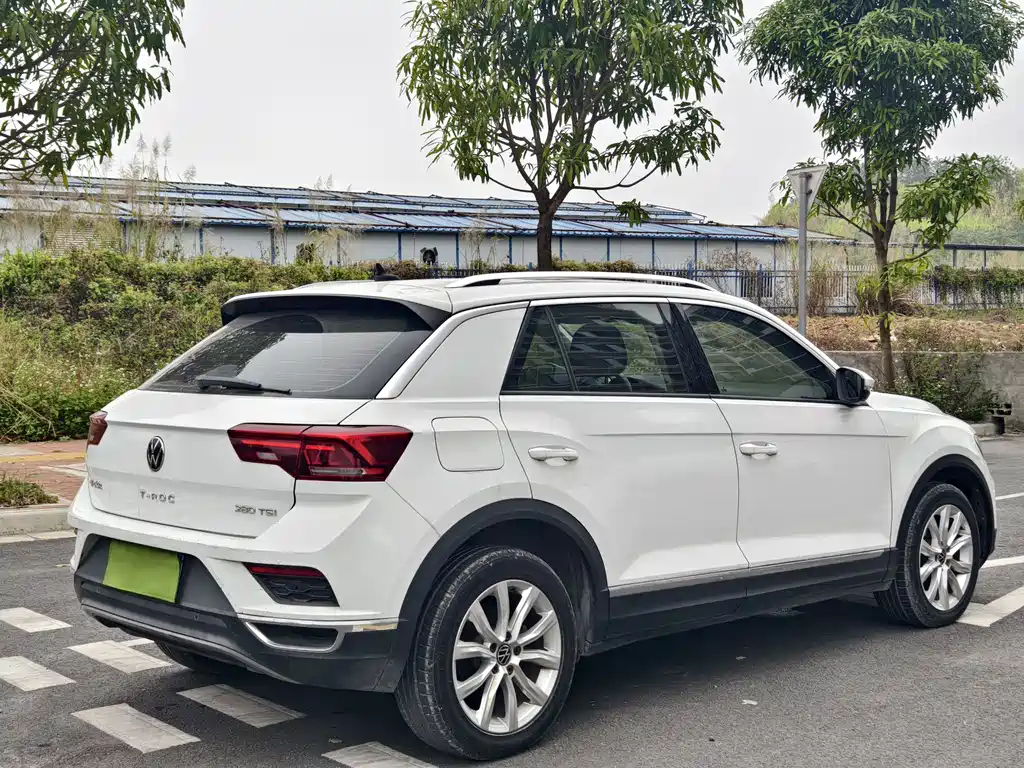 Volkswagen T-Roc — фото 5